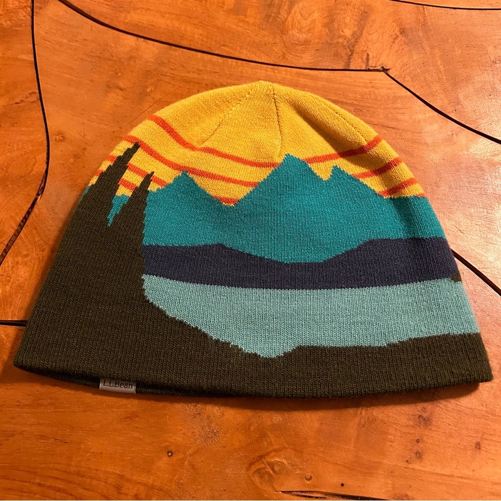 NEW L.L. Bean Beanie Hat Skull Cap Outdoor Mountain Landscape Graphic Adult - Picture 2 of 2